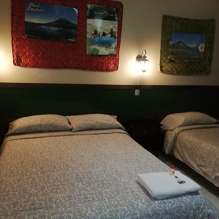 Flying Donkey Bed and Breakfast Otavalo Exterior foto